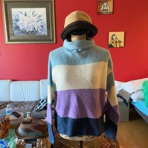 Cliche beautiful sweater size Large